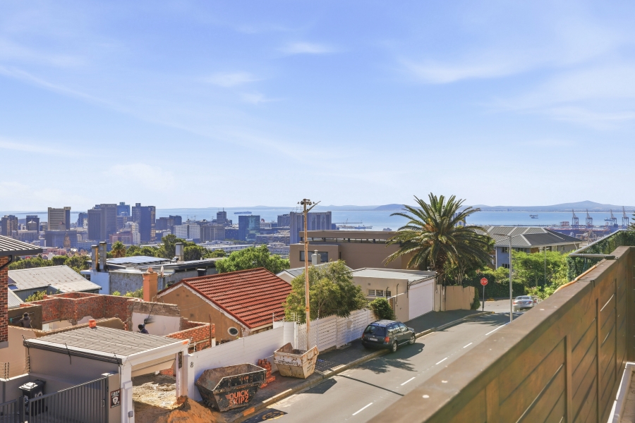 3 Bedroom Property for Sale in Vredehoek Western Cape